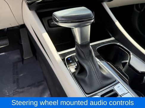 Certified 2024 Hyundai Tucson SEL w/ Convenience Package AWD/4WD image 15
