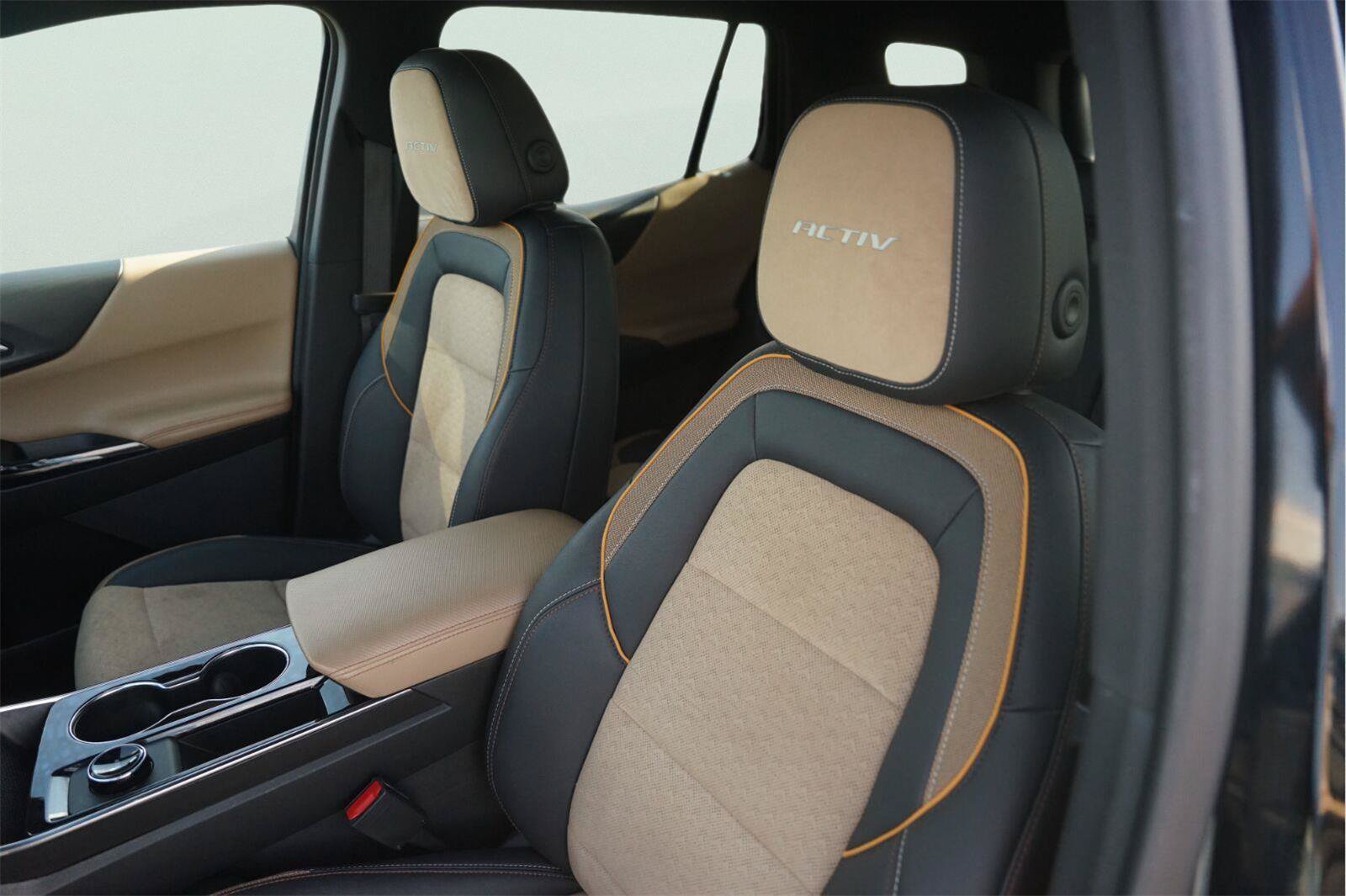 Used 2025 Chevrolet Equinox ACTIV FWD image 10