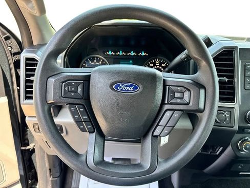 Used 2018 Ford F150 XLT AWD/4WD image 14