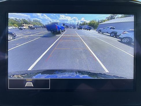 Used 2023 Chevrolet Bolt EUV LT image 34