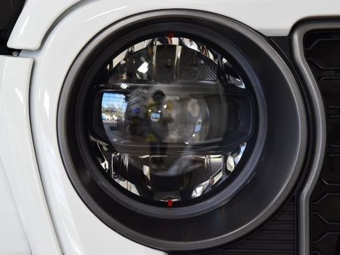 Used 2025 Jeep Wrangler Rubicon w/ XTREMEE 35" Tire Package image 10