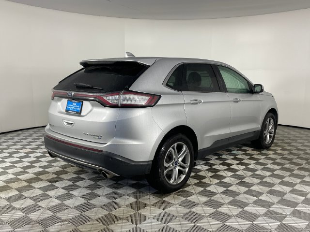 Used 2016 Ford Edge Titanium w/ Technology Package AWD/4WD image 16