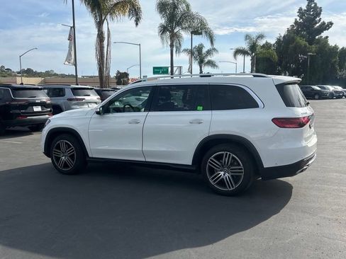 Used 2025 Mercedes-Benz GLS 450 4MATIC image 9