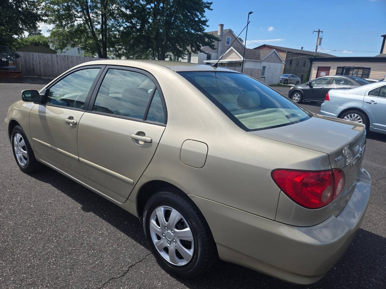 Used 2006 Toyota Corolla LE w/ Audio Value Pkg FWD image 8