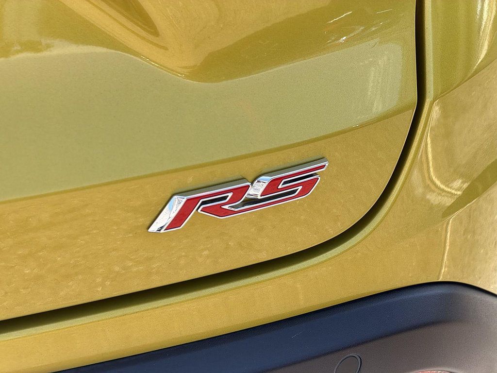 Used 2025 Chevrolet Trax RS w/ Driver Confidence Package FWD image 30