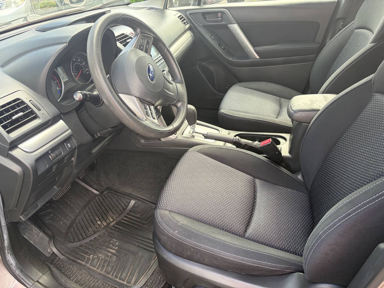 Used 2014 Subaru Forester 2.5i Premium w/ All-Weather Package AWD/4WD image 10