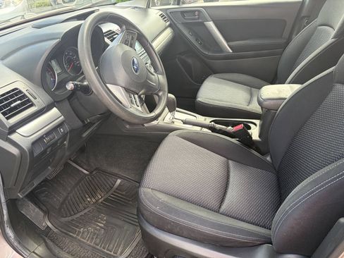 Used 2014 Subaru Forester 2.5i Premium w/ All-Weather Package AWD/4WD image 10