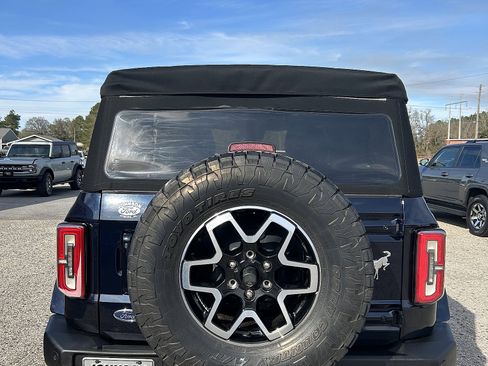 Used 2021 Ford Bronco Outer Banks image 2