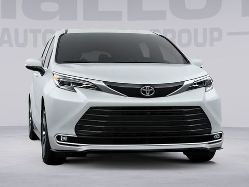 New 2026 Toyota Sienna Platinum image 16