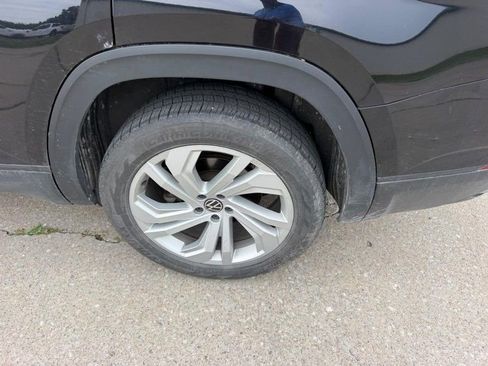 Used 2021 Volkswagen Atlas SE w/ Panoramic Sunroof Package FWD image 7