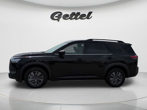 Certified 2025 Nissan Pathfinder SV image 2