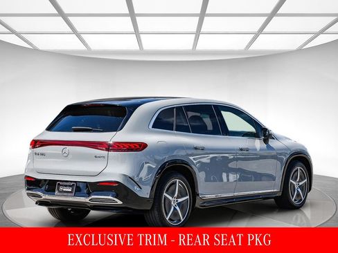 Used 2023 Mercedes-Benz EQS 580 4MATIC SUV image 5