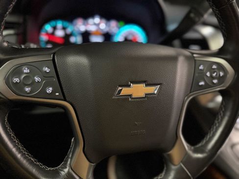 Used 2019 Chevrolet Tahoe Premier AWD/4WD image 18