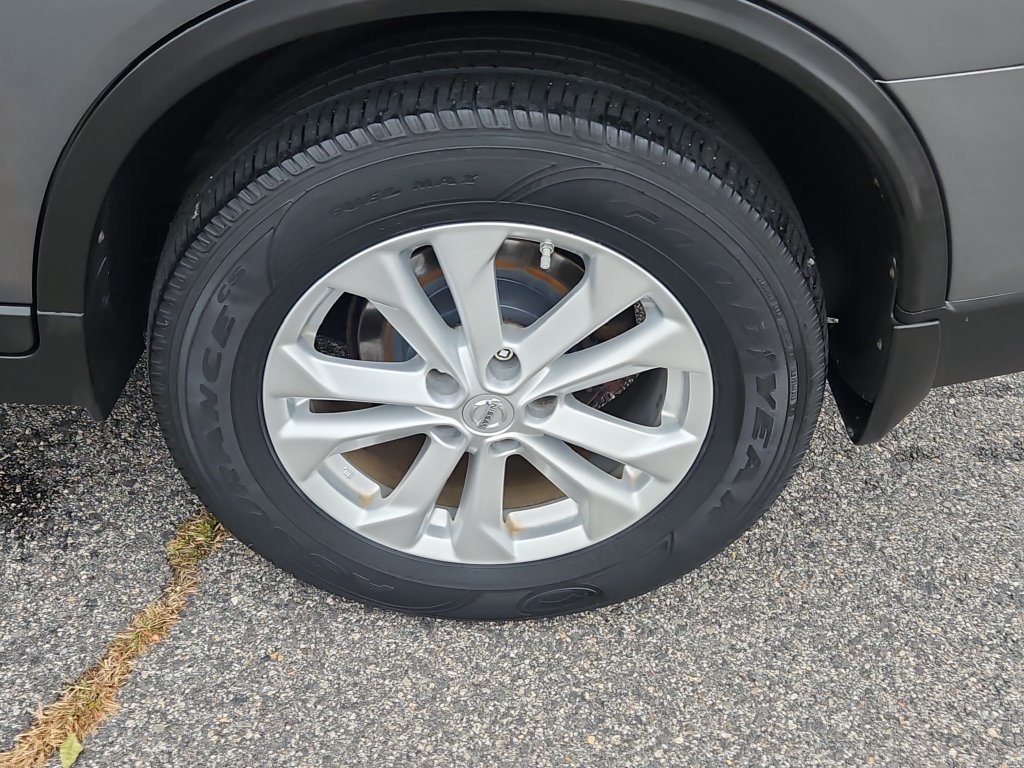 Used 2014 Nissan Rogue SV w/ SV Premium Package AWD/4WD image 8