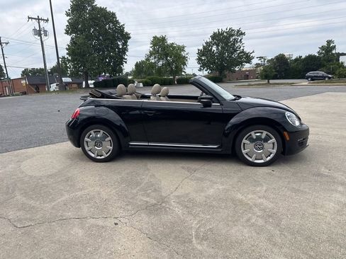 Used 2013 Volkswagen Beetle 2.5 FWD image 5