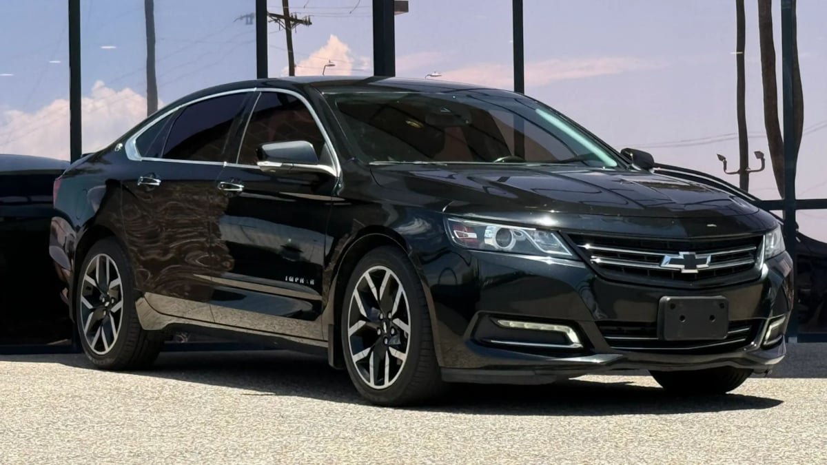 Used 2016 Chevrolet Impala LTZ FWD image 17