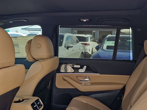New 2026 Mercedes-Benz GLS 450 4MATIC image 17