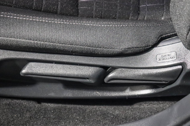 Used 2025 Honda HR-V LX image 21