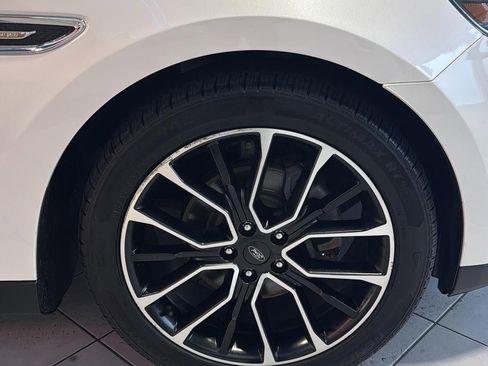 Used 2017 Ford Taurus SEL w/ Equipment Group 201A image 24
