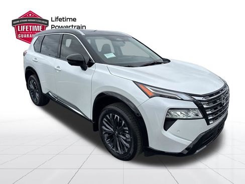 New 2026 Nissan Rogue Platinum image 3