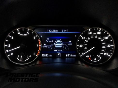 Used 2025 Nissan Altima 2.5 SV FWD image 15