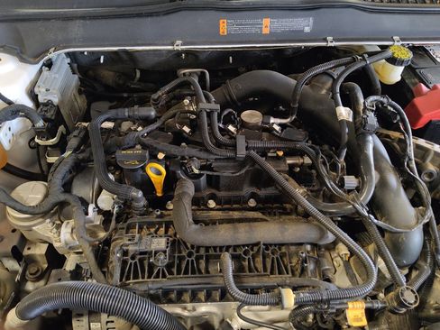 Used 2020 Ford Fusion SE FWD image 30