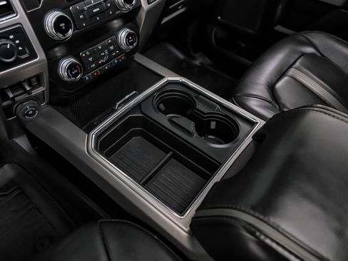 Used 2021 Ford F450 Platinum w/ FX4 Off-Road Package image 24