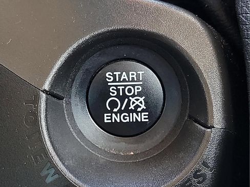 Used 2020 Jeep Renegade Altitude image 17