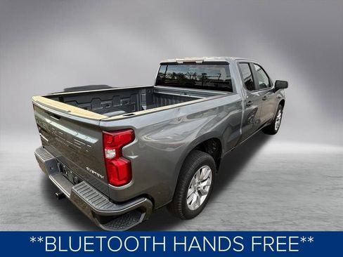 Used 2019 Chevrolet Silverado 1500 Custom w/ Custom Value Package image 3