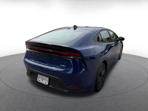 Used 2025 Toyota Prius LE image 14