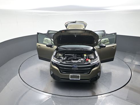 New 2026 Subaru Forester Touring AWD/4WD image 12