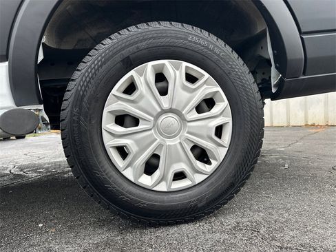 Used 2024 Ford Transit 250 Low Roof w/ Exterior Upgrade Package image 18