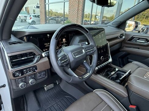 Used 2025 GMC Yukon Denali Ultimate image 25