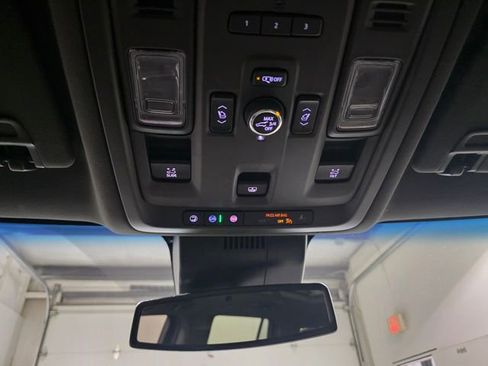 Certified 2023 GMC Yukon SLT w/ SLT Luxury Package image 26