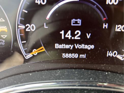 Used 2020 Jeep Grand Cherokee Altitude AWD/4WD image 15