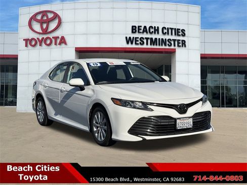 Certified 2019 Toyota Camry LE image 2