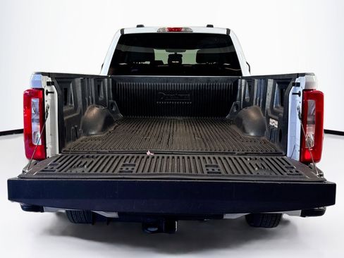 Used 2024 Ford F250 XLT image 24
