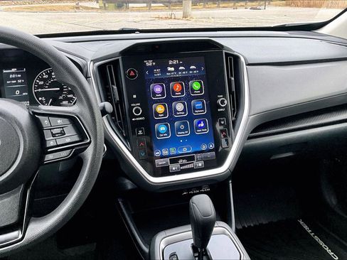 Used 2024 Subaru Crosstrek 2.0i Premium image 6