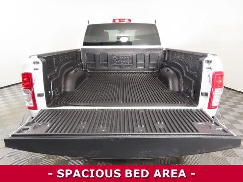 Used 2022 RAM 2500 Big Horn image 27