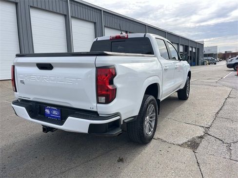Used 2023 Chevrolet Colorado LT w/ LT Convenience Package II image 3