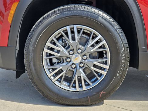 New 2027 Chevrolet Traverse LT FWD image 12