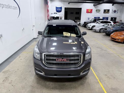 Used 2015 GMC Yukon XL SLE w/ Convenience Package RWD image 2