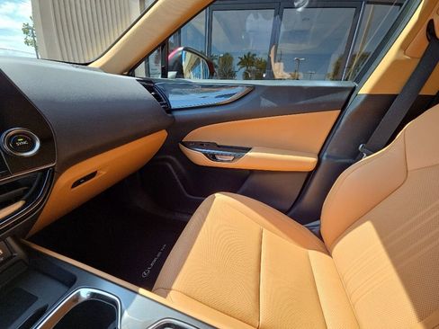 Used 2024 Lexus NX 250 FWD image 24
