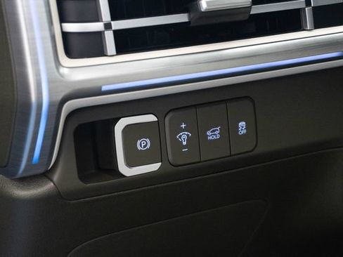 Used 2025 Hyundai Santa Fe Calligraphy AWD/4WD image 9