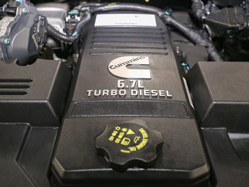 Used 2023 RAM 2500 Big Horn w/ Level 1 Equipment Group image 18