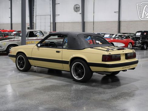 Used 1987 Ford Mustang LX image 34