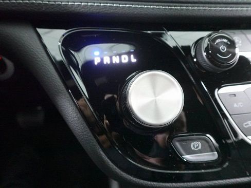 New 2026 Chrysler Pacifica Select w/ S Appearance Package image 20