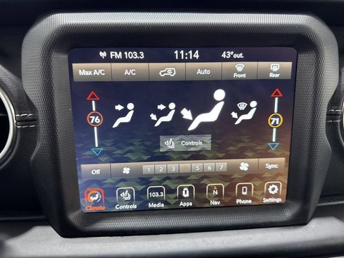 Used 2022 Jeep Wrangler Unlimited Sahara w/ LED Lighting Group image 25