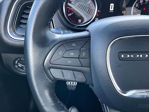 Used 2016 Dodge Challenger R/T image 22