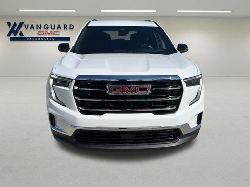 Used 2025 GMC Acadia Elevation image 10